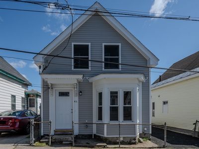 46 Lyons St, Lowell, MA, 01852