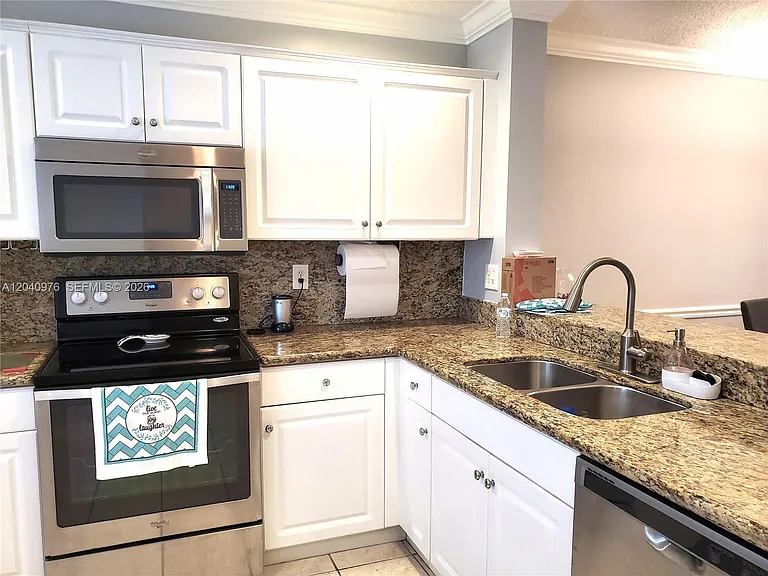 746 NW 208th Way — Photo 7