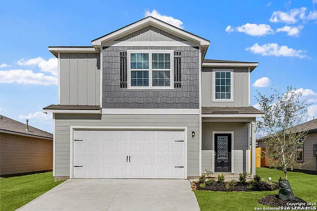 5 bed, 3.5 bath, 2470 sqft, $2,700 — Photo 1