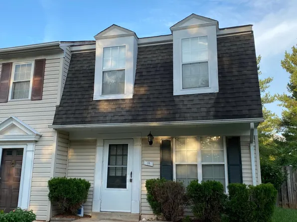11 Bickel Ct, Sterling, VA 20165