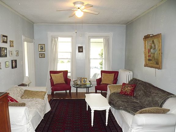 2nd image of 1830 Grant St #1