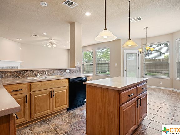 4th image of 385 Frank Baum Dr
