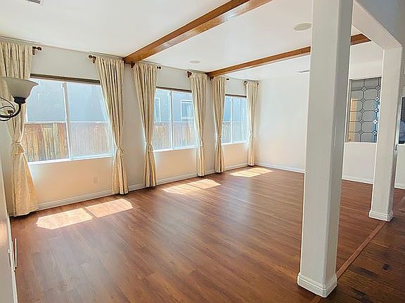 4th image of 22344 Summer Holly Ave
