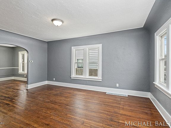 5th image of 1308 Griggs St SE