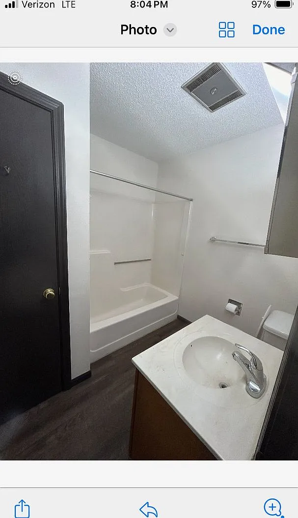 900 E 11th Ave Sundance — Photo 3