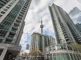 12 York St #1001, Toronto, ON