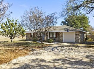 341 Stoneleigh Rd N, Center Pt, TX 78010