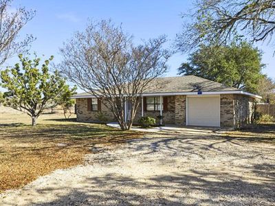 341 Stoneleigh Rd N, Center Pt, TX, 78010