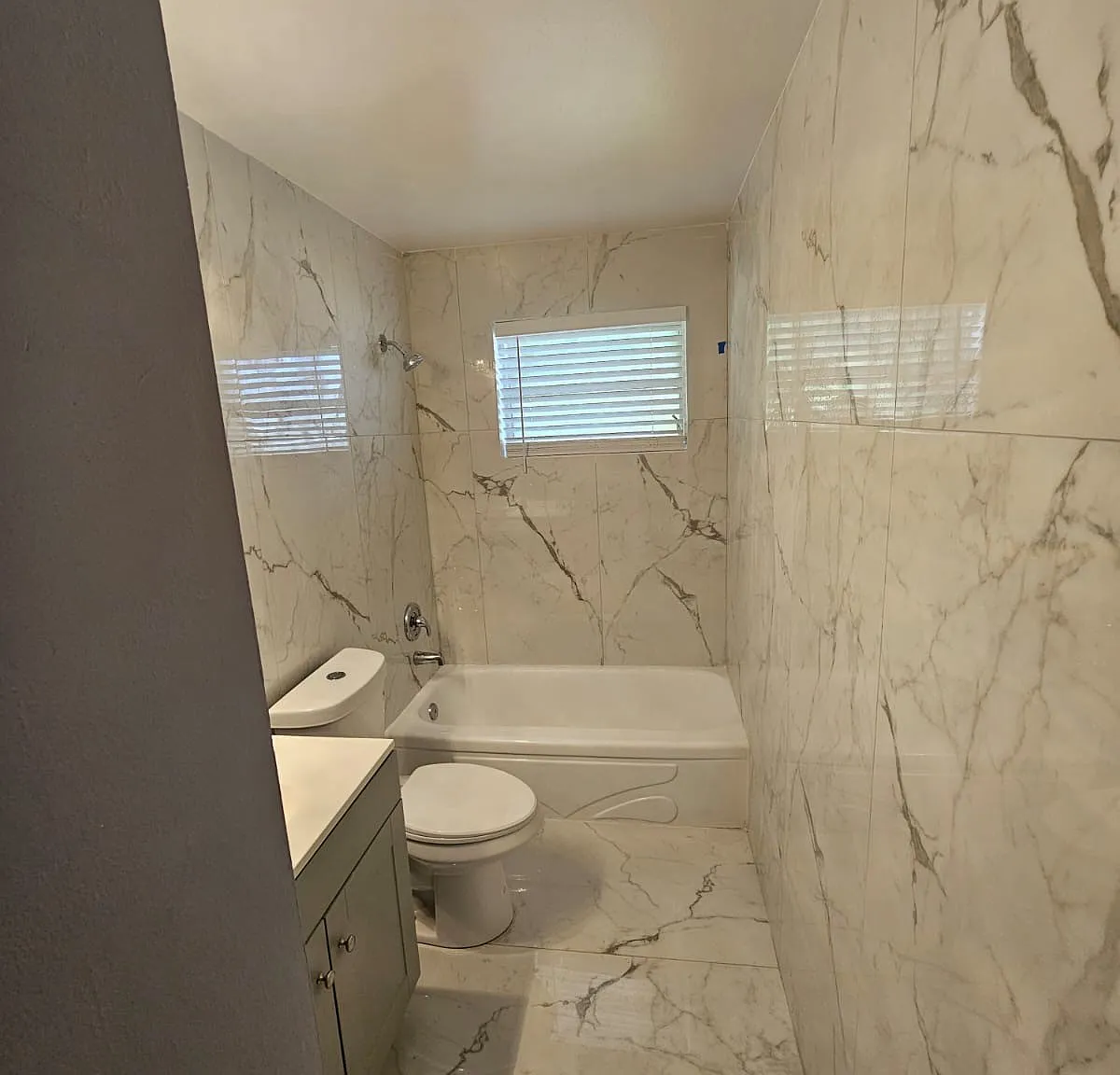 5 bed, 1477 sqft, $3,400 — Photo 2