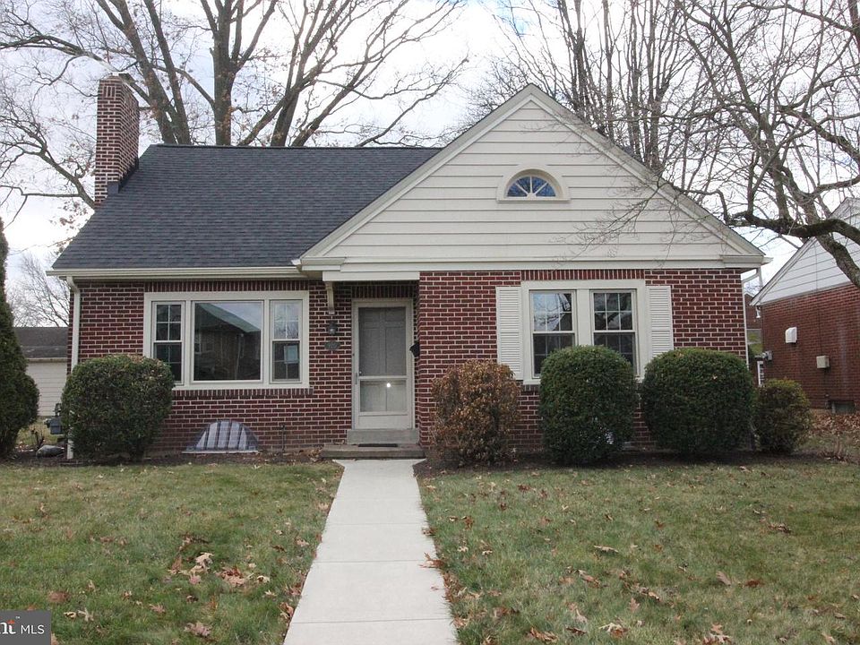 1st image of 920 Columbia Ave