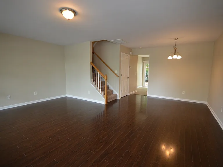 8026 River Watch Ln — Photo 4