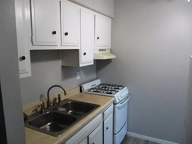 1 bed, $865 — Photo 4