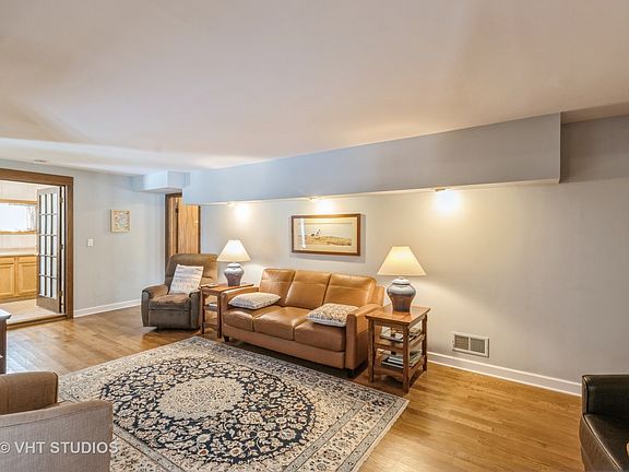 5th image of 415 Hazelwood Ln