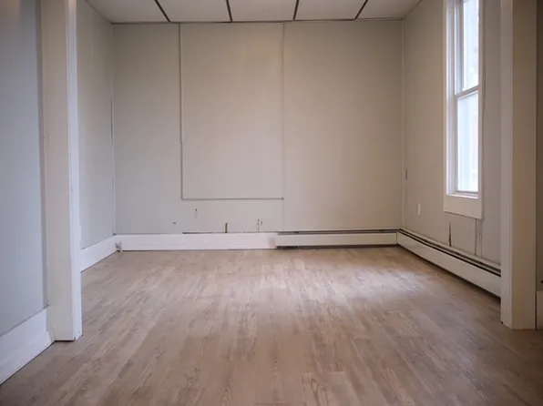 10 Autumn St #5, Waterville, ME 04901