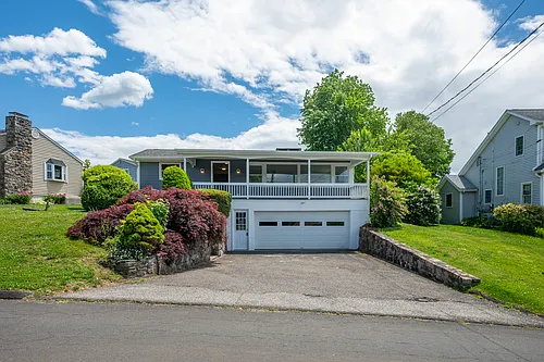 5 Lilac Ln Photo 1
