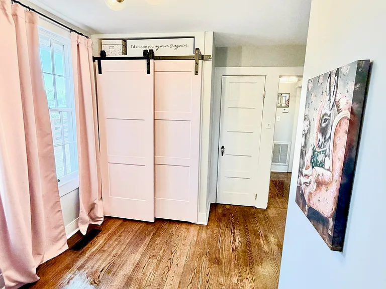258 E Moody Ave — Photo 22