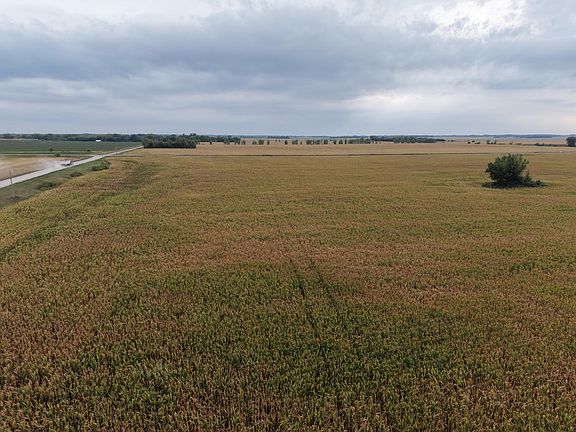 4th image of County Road 39