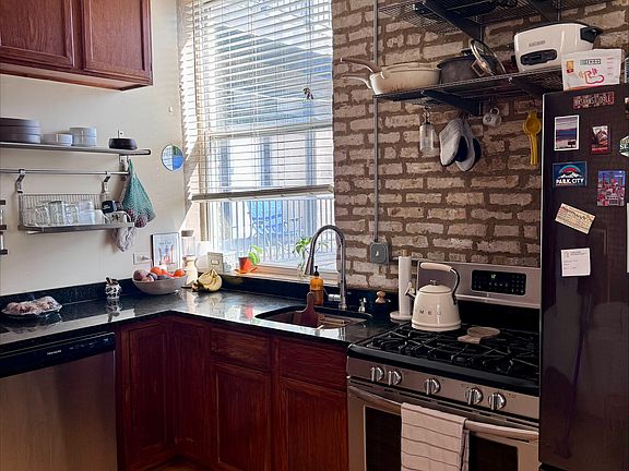 5th image of 2946 N Lincoln Ave #Ch