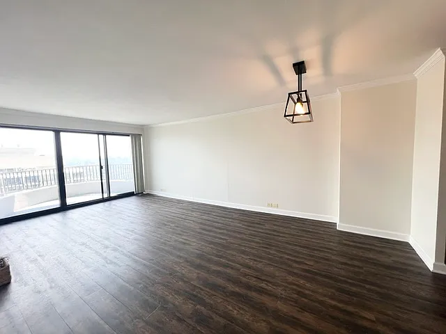 2020 N Lincoln Park W #32K — Photo 9