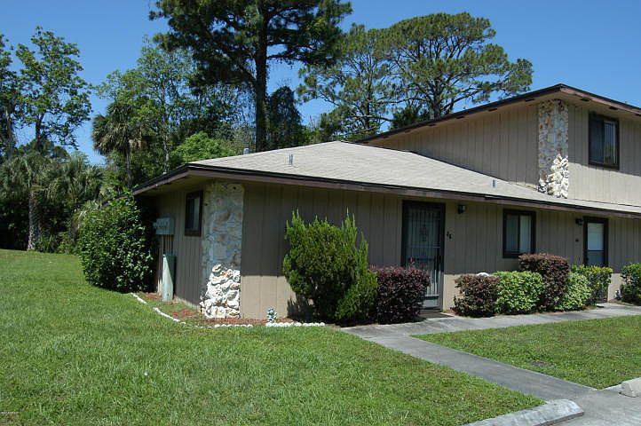1st image of 46 Village Dr