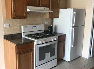 20 Elm Ct, Bolingbrook, IL 60440