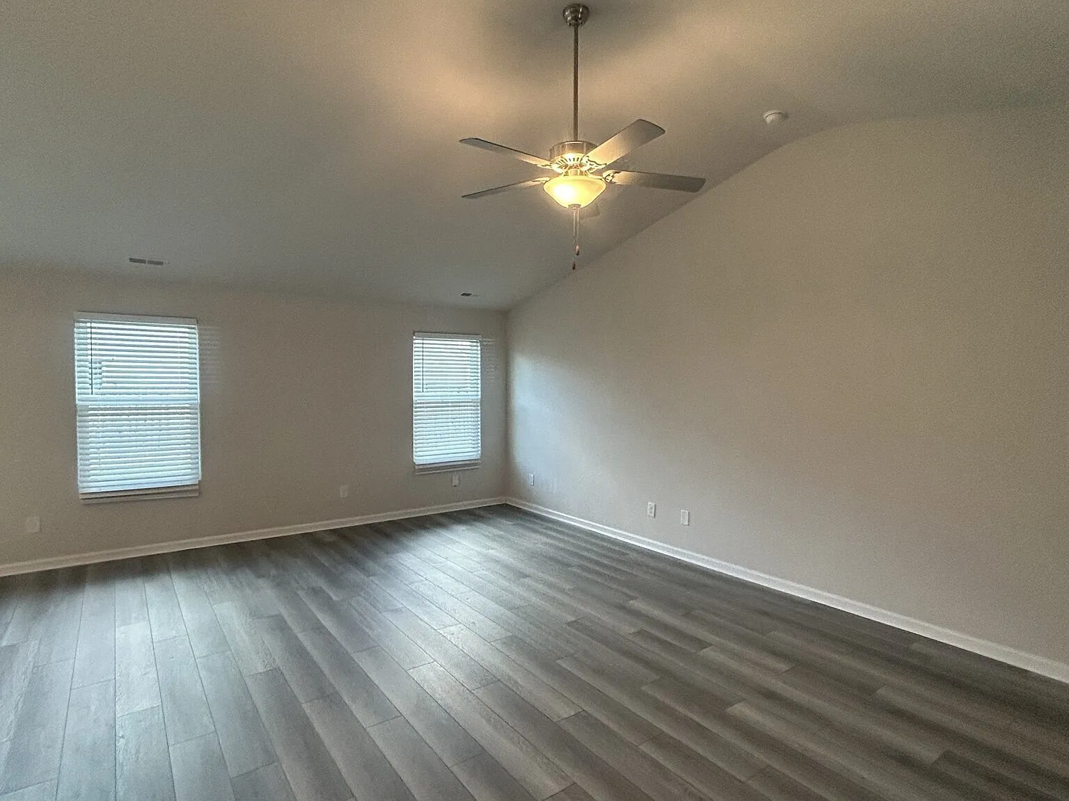 3 bed, 2.0 bath, 1506 sqft, $1,795 — Photo 4