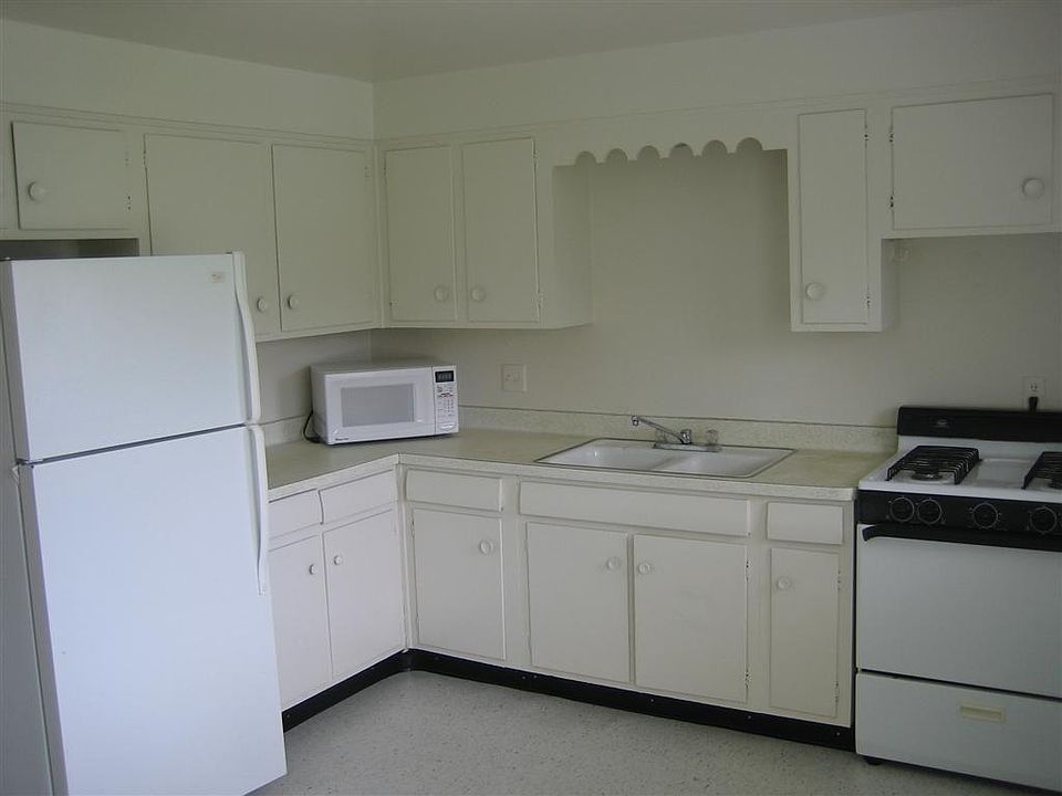 2nd image of 8313 W Mill Rd APT 3