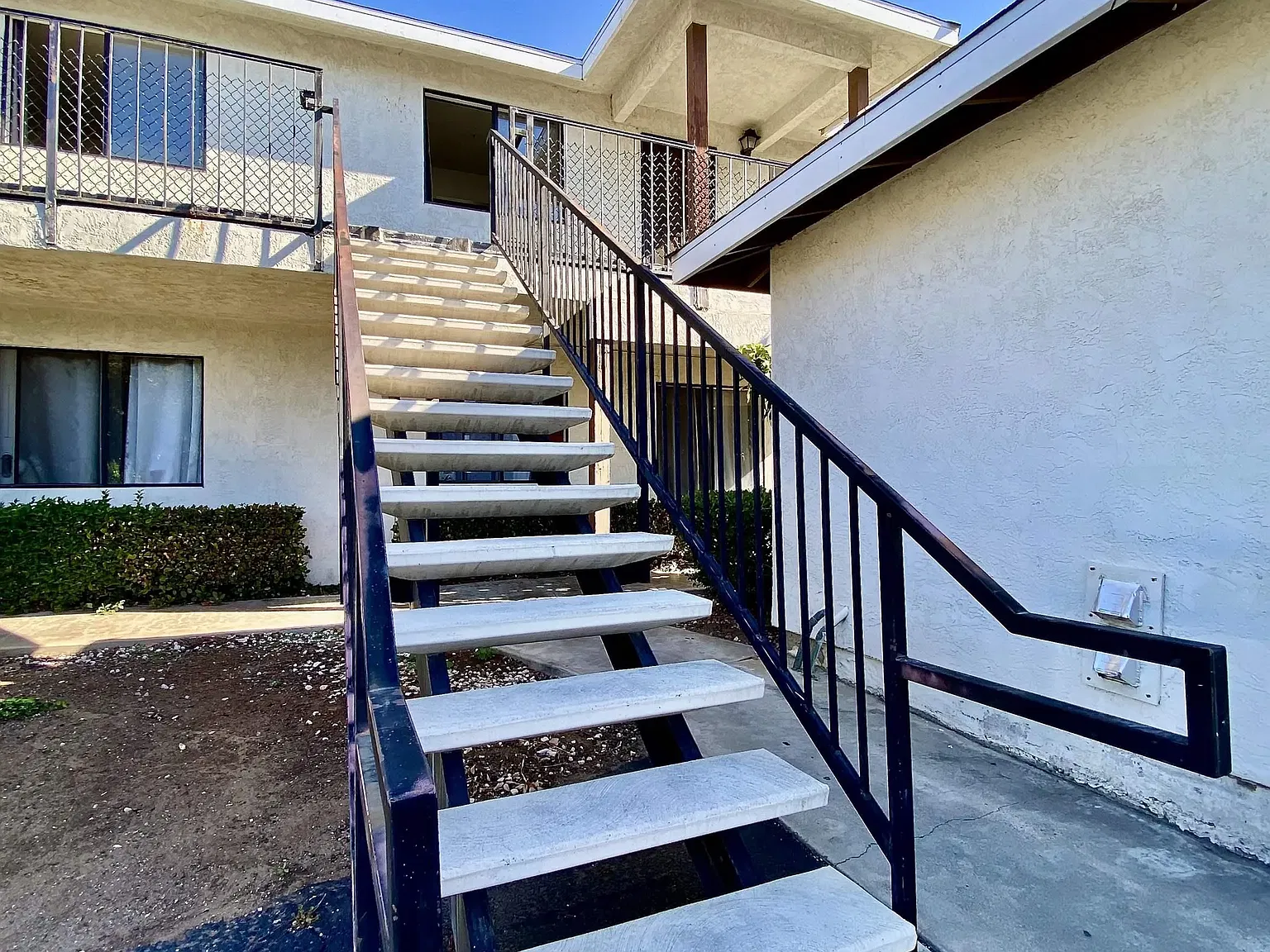 8965 Switzer Dr — Photo 4