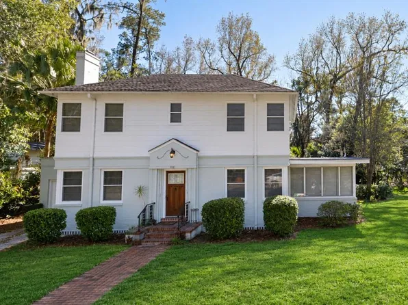 2721 SW 3rd Pl, Gainesville, FL 32607