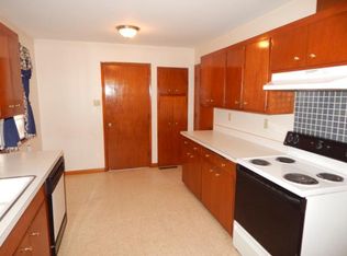 5019 SW 26th Ter, Topeka, KS 66614