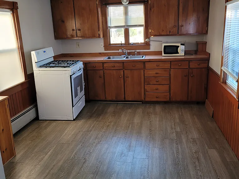 155 Grinnell St #2 — Photo 17