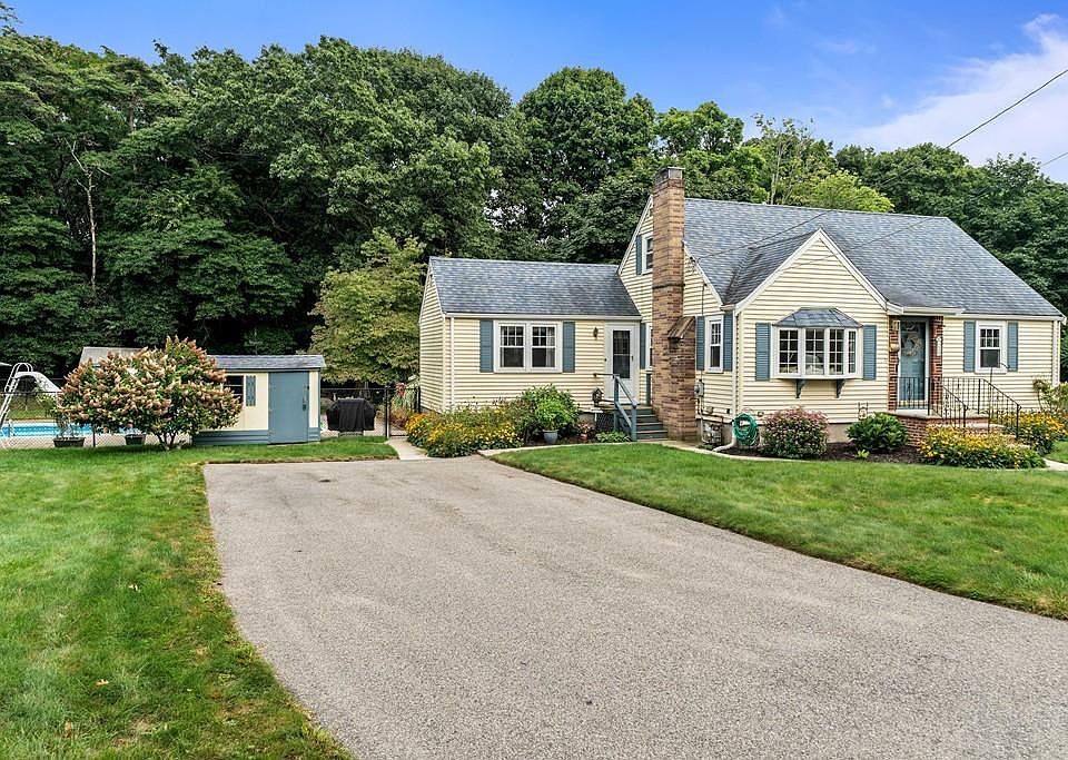 1st image of 29 Blossom Ln