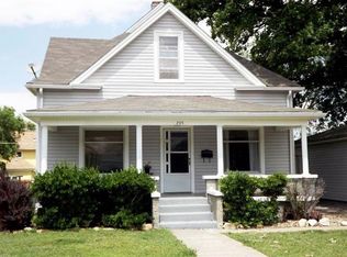 205 E 13th St, Ellis, KS 67637