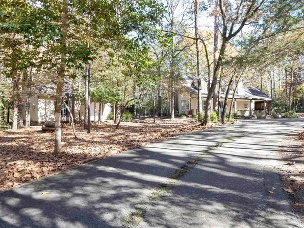 228 Blue Water Ln, Holly Lake Ranch, TX 75765
