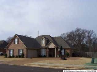 1399 Bending Oak W, Hernando, MS 38632