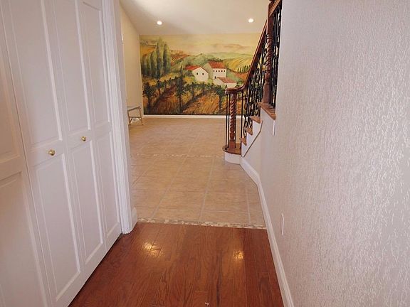 4th image of 3503 Lincoln Dr