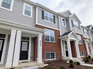 232 Timberleaf Cir, Roselle, IL 60172