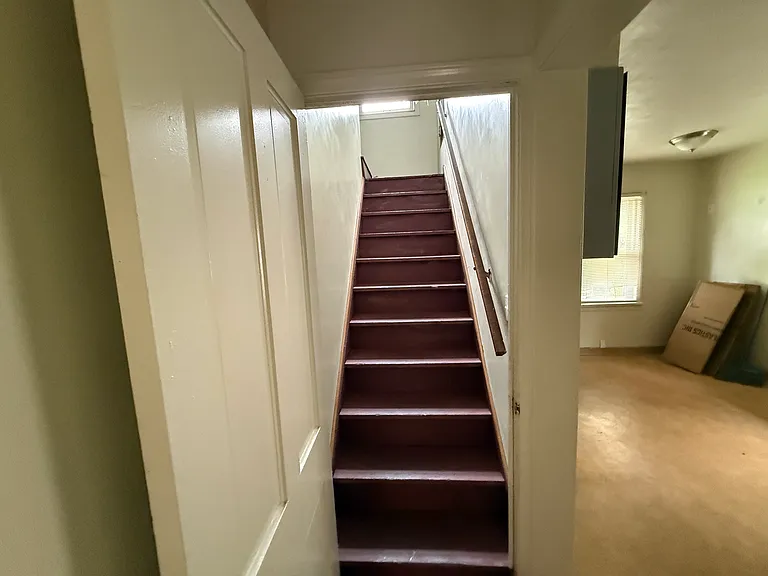 5649 Waterbury Ave — Photo 9