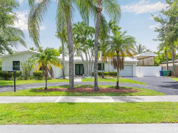 15920 SW 85th Ave, Palmetto Bay, FL 33157