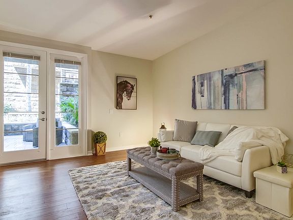 2nd image of 1480 Broadway #2215