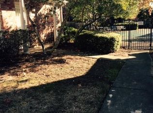 961 Bayridge Dr, Jackson, MS 39211