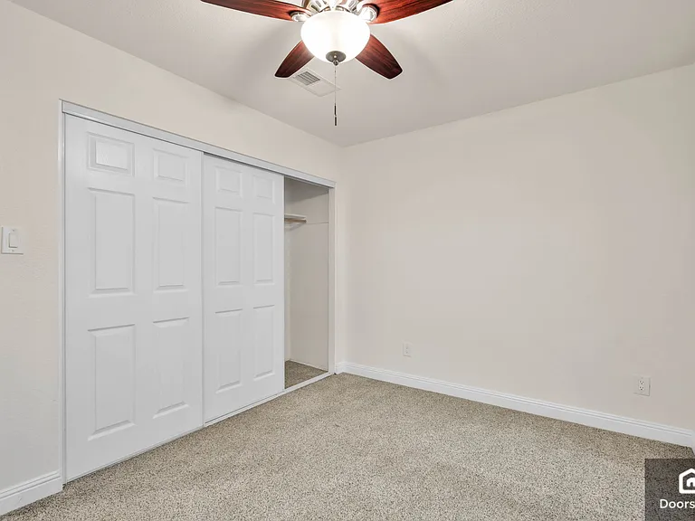 1714 Somerset Pl — Photo 22