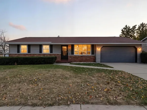 1603 Crestview St, Janesville, WI 53546