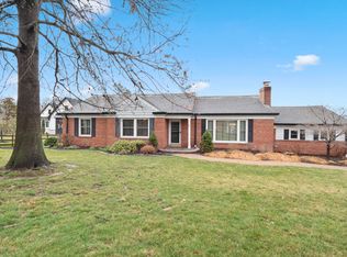 1 Valley View Pl, Saint Louis, MO 63124