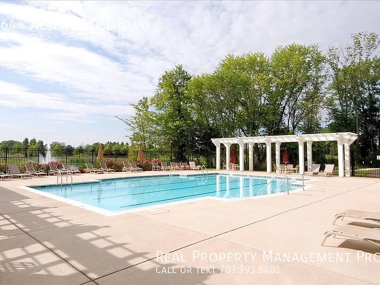 4644 Allens Mill Blvd — Photo 45
