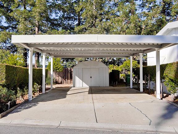 3rd image of 2891 Moss Hollow Dr