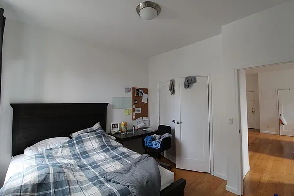 Rented by Mossanen Group | media 14