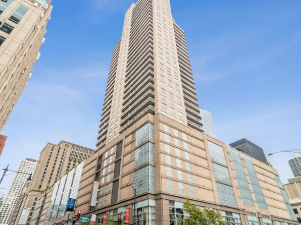 545 N Dearborn St APT 2308, Chicago, IL 60654