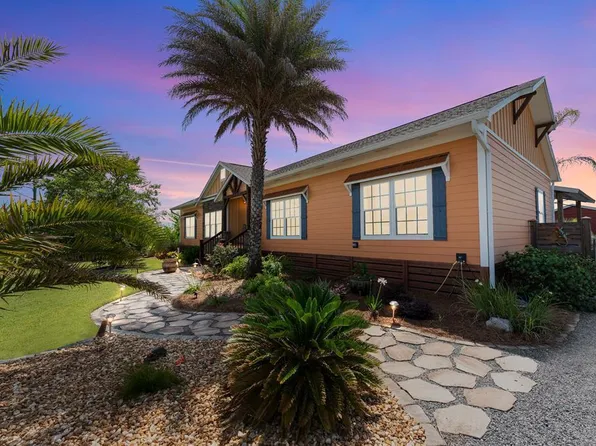 418 California Dr, Mexico Beach, FL 32456