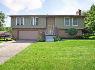 820 Canna Cir, Barberton, OH 44203